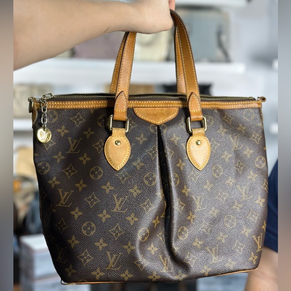 Louis Vuitton Handbags - LV Monogram Tote with Flaws